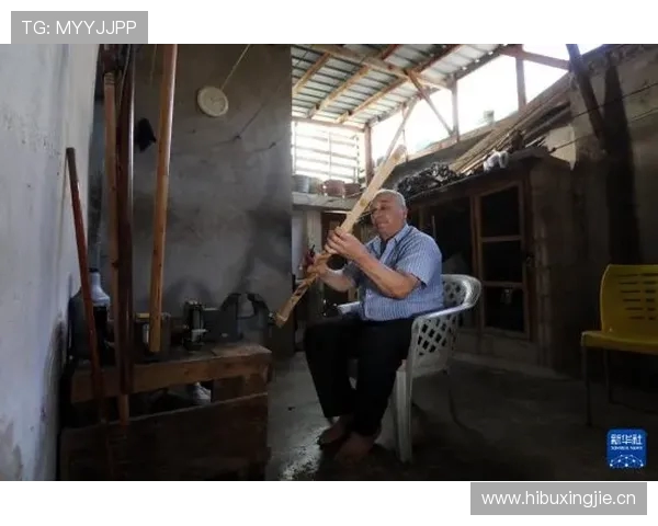 惠特摩尔在中餐馆得知被交易消息未曾想过回家乡